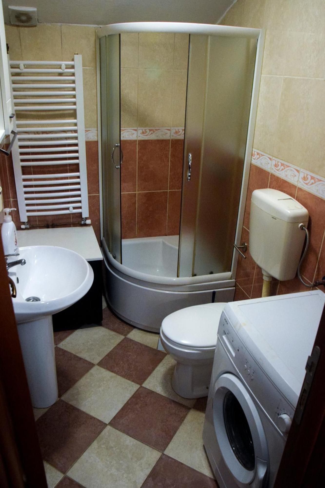 Apartments Radonjic كوتور المظهر الخارجي الصورة