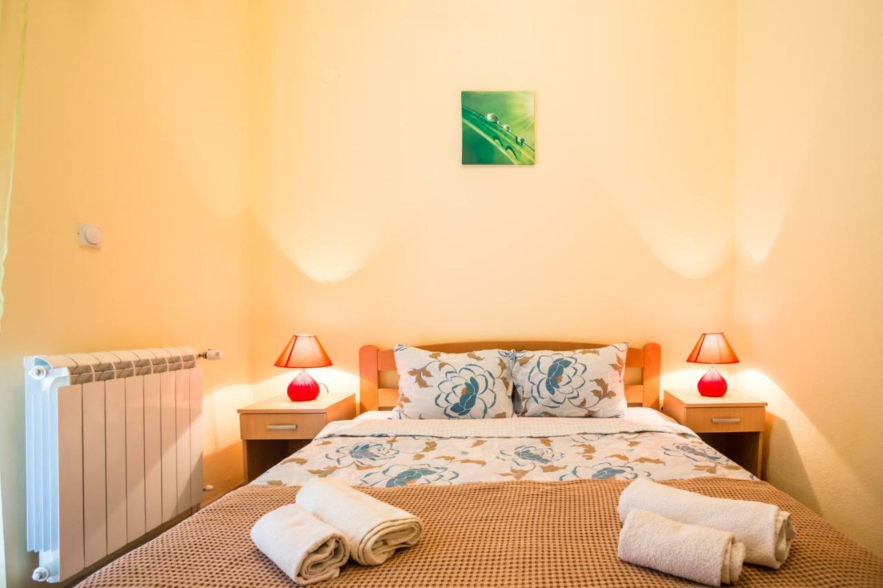 Apartments Radonjic كوتور المظهر الخارجي الصورة